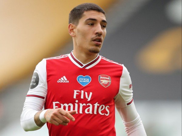 Kariernya Meredup, Hector Bellerin Berniat Tinggalkan Arsenal