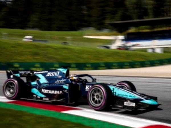 Mantap, Sean Gelael Berhasil Catat Poin Perdana di F2