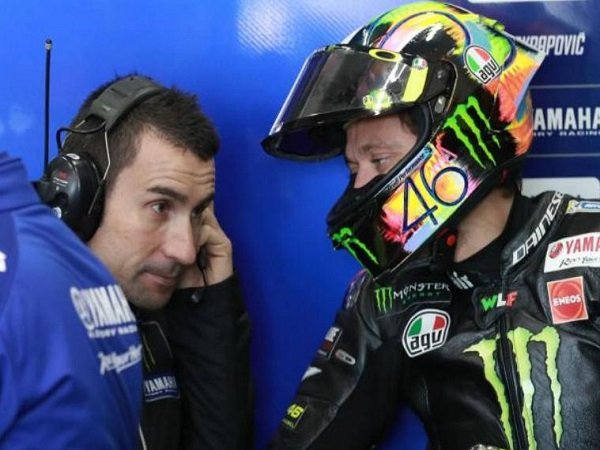 Tak Jadi Boyong Semua Krunya, Valentino Rossi Turuti Petronas Yamaha SRT