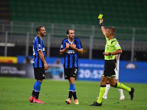 Diego Godin Dipastikan Absen dalam Pertandingan Inter Milan vs SPAL
