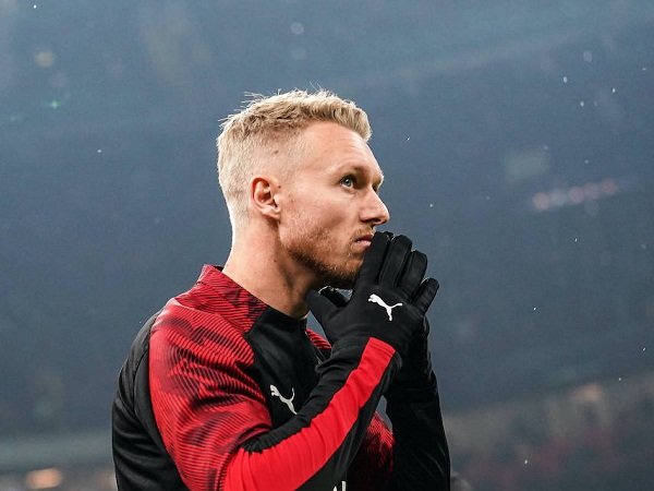 Resmi! Milan Permanenkan Transfer Simon Kjaer dari Sevilla