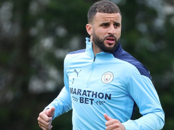 Walker: Man City Ingin Jadi Juara Liga Champions Demi David Silva dan Fernandinho