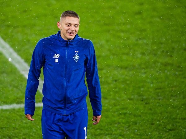 Rombak Fullback, Milan Bidik Bintang dari Tiga Klub Ini