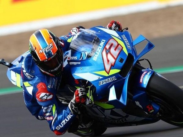 Terjatuh Saat Kualifikasi, Alex Rins Dibawa ke Rumah Sakit