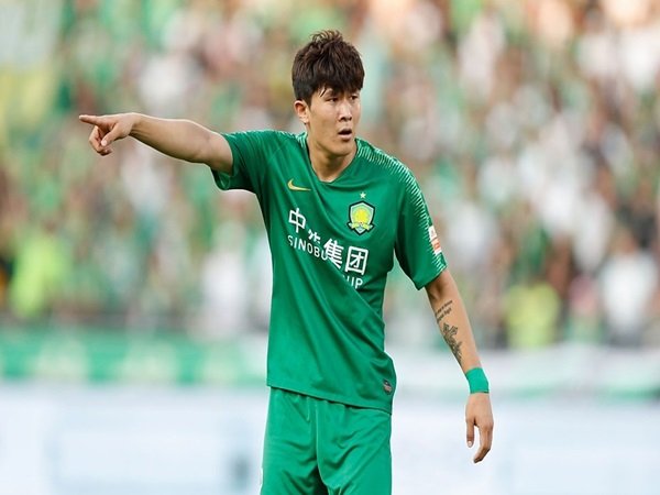 Dikaitkan Dengan Tottenham, Defender Korea Selatan Tidak Akan Dilepas Beijing Guoan