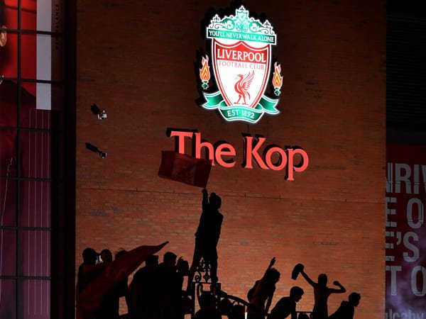 Jelang Angkat Trofi Liga Premier, Liverpool Imbau Fans Tetap di Rumah