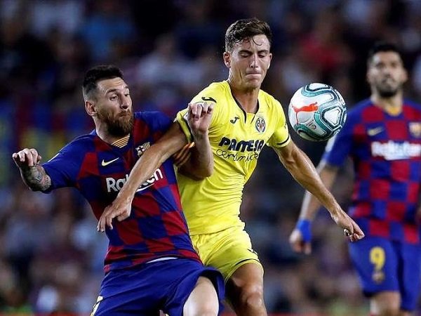 Barcelona Berniat Rekrut Defender Villarreal, Pau Torres