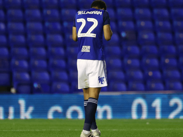 Birmingham City Pensiunkan Nomor 22 Milik Jude Bellingham