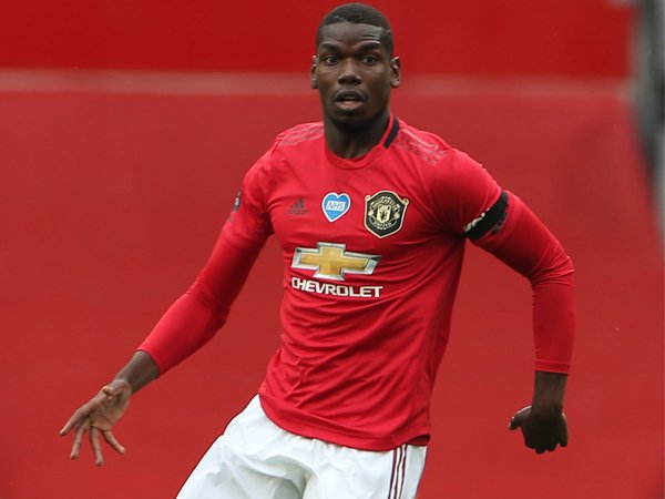 Evra: Semua Orang Hanya Fokus Pada Blunder Pogba