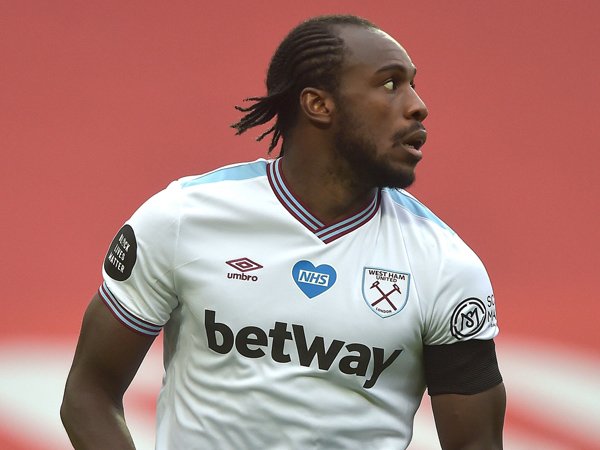 Usai Ketahuan Handball, Pemain West Ham ini Ejek Pogba