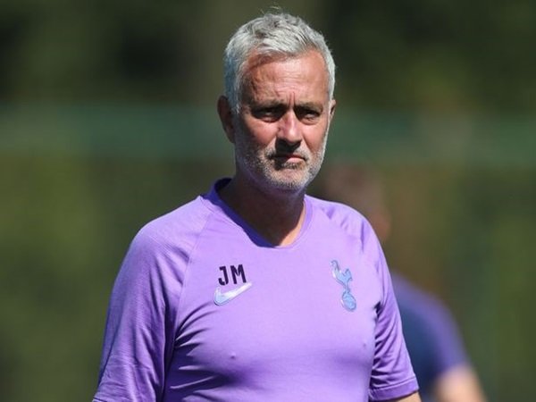 Mourinho Yakin Skuat Tottenham Akan Meningkat Tanpa Belanja Besar Pemain Baru