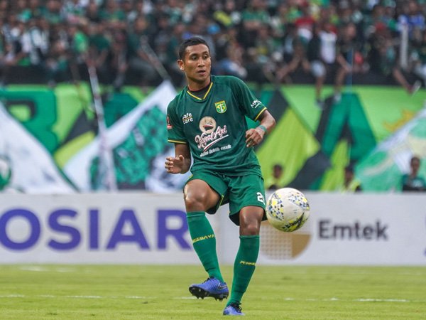 Fokus Pemulihan Pasca Operas, Bek Persebaya Habiskan Waktu Bersama Keluarga