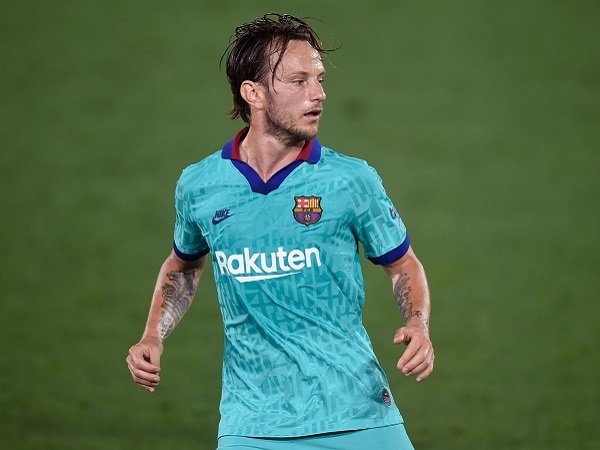 Barcelona Diskon Ivan Rakitic Setengah Harga, Sevilla Masih Tak Bergeming
