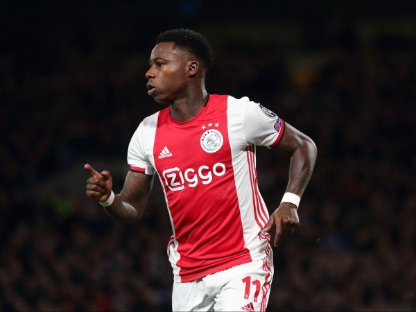 Arsenal Tertarik Datangkan Quincy Promes dari Ajax