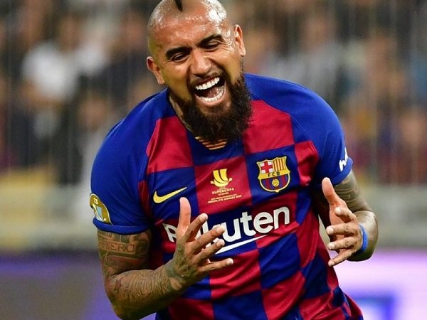 Bukan Menuju Inter, Vidal Justru Buka Opsi Kembali ke Juventus