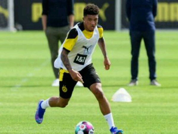 Rio Ferdinand: Jadon Sancho Adalah Pemain Muda Terbaik Di Dunia