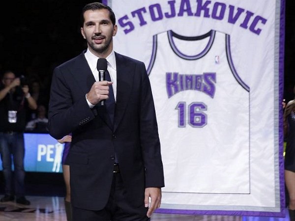 Peja Stojakovic Juga Mundur dari Sacramento Kings