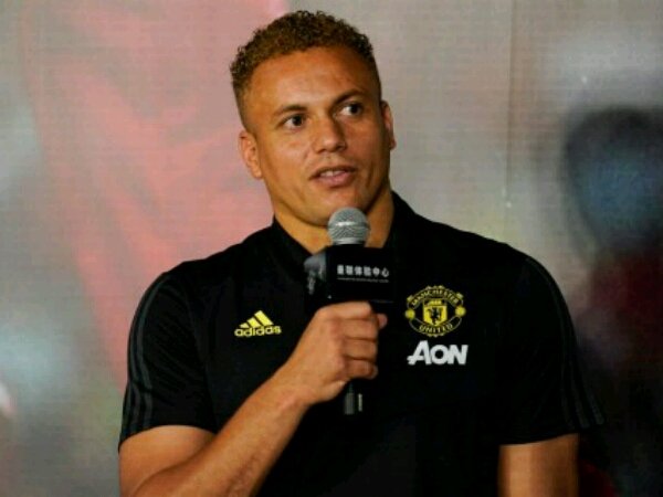 Wes Brown: Martial Adalah Pemain Terbaik Manchester United, Bukan Fernandes