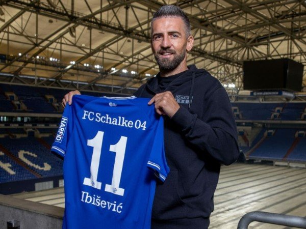 Gabung Schalke 04, Veded Ibisevic Sumbangkan Semua Gajinya untuk Amal