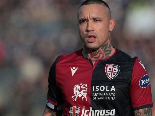 Vidal dan Nainggolan Bisa Bermain Bersama di Inter