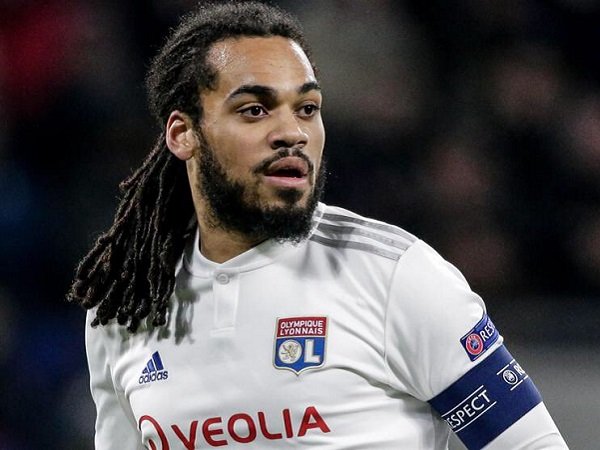 Jason Denayer diminati oleh Napoli