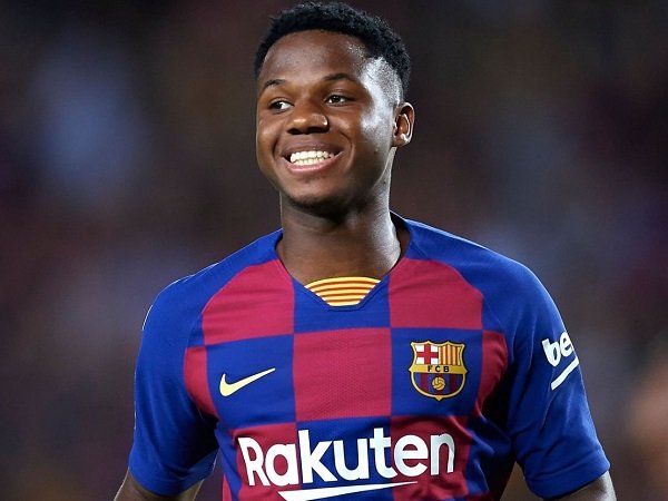 Ansu Fati akan diikat kontrak baru oleh Barcelona.