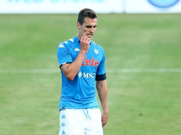 Arkadiusz Milik masih diminati AS Roma dan Tottenham Hotspur.