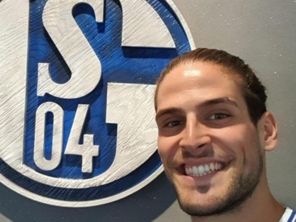 Schalke Datangkan Goncalo Paciencia