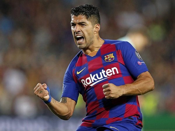 Luis Suarez berpeluang dipertahankan Barcelona.
