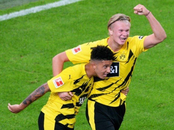 Erling Haaland Sempat Berdiskusi dengan Jadon Sancho Sebelum Eksekusi Penalti