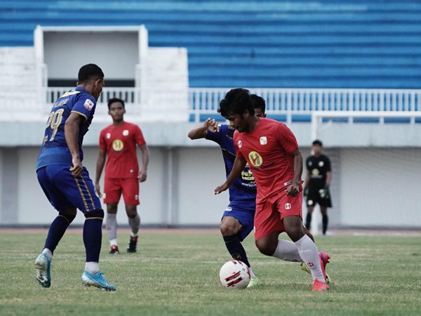 Djadjang Nurdjaman memberikan tanggapannya terkait uji coba Barito Putera vs PSIM