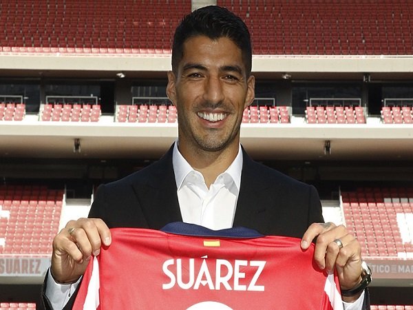 Luis Suarez saat diperkenalkan sebagai pemain Atletico Madrid. (Images: Atletico)