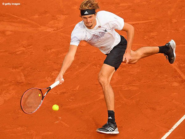 Alexander Zverev bertahan dari gempuran petenis tuan rumah di babak kedua French Open 2020