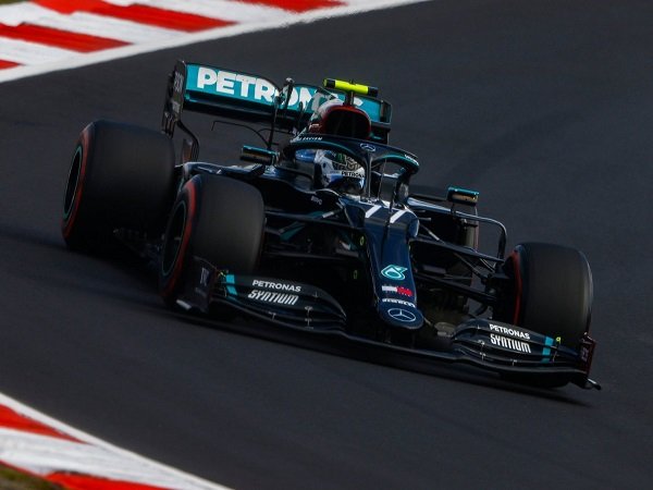 Valtteri Bottas rebut pole position di kualifikasi GP Eifel 2020.