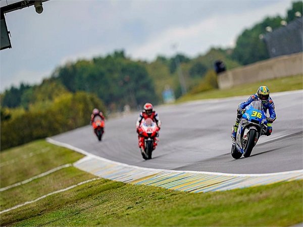 Joan Mir lega tidak terjatuh di GP Prancis.