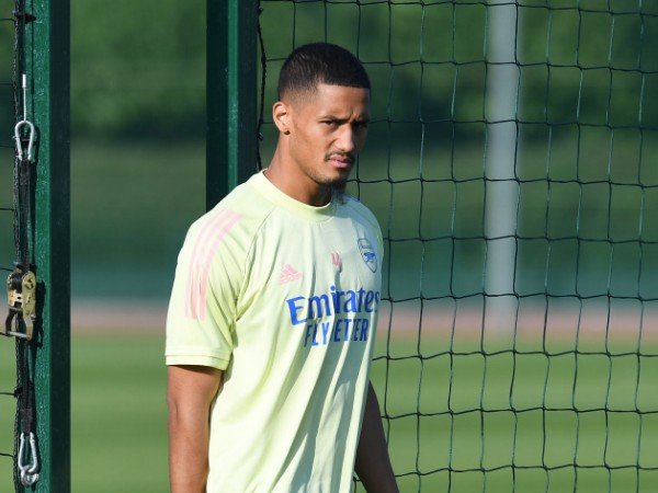 William Saliba belum tampil di laga kompetitif bersama Arsenal