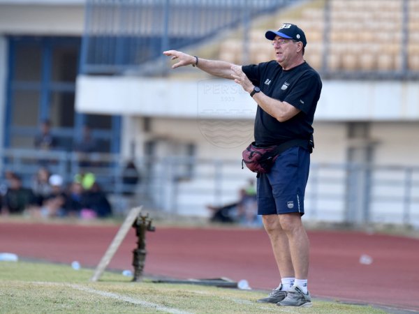 Pelatih Persib, Robert Rene Alberts