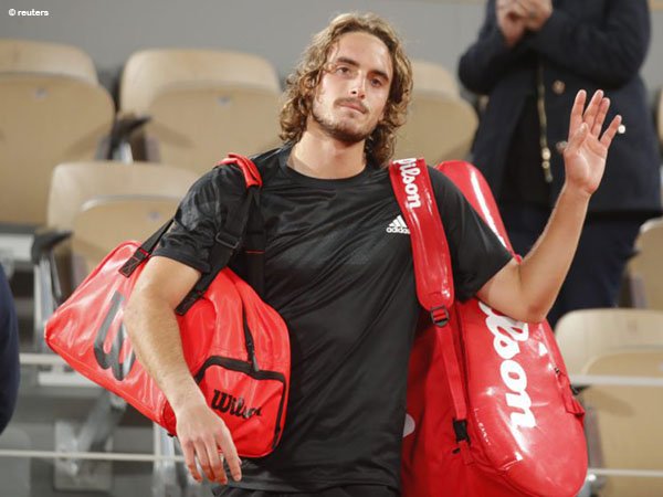 Stefanos Tsitsipas ketika kalah dari petenis peringkat 1 dunia di semifinal French Open 2020
