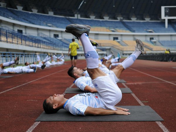 Bek Persib, Henhen Herdiana