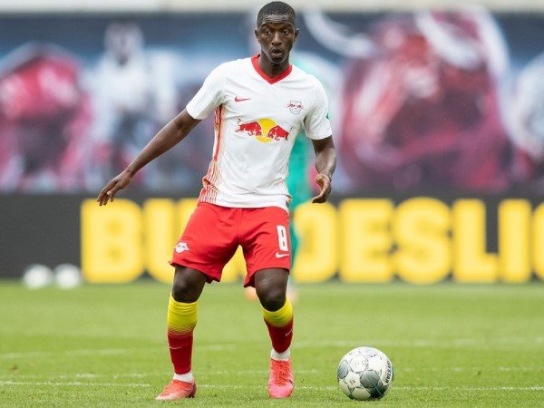 RB Leipzig Pastikan Amadou Haidara Terpapar Covid-19
