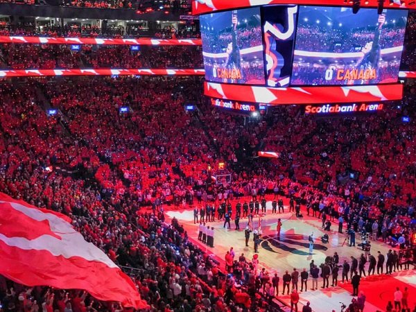 Toronto Raptors berpotensi hijrah ke Louisville musim depan.