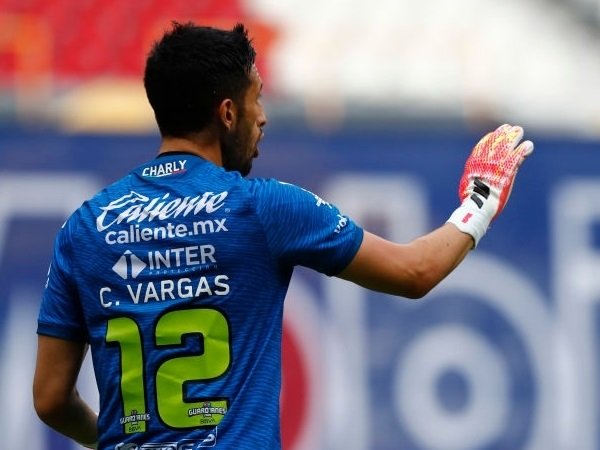 Inter Milan mencari kiper pengganti Samir Handanovic.