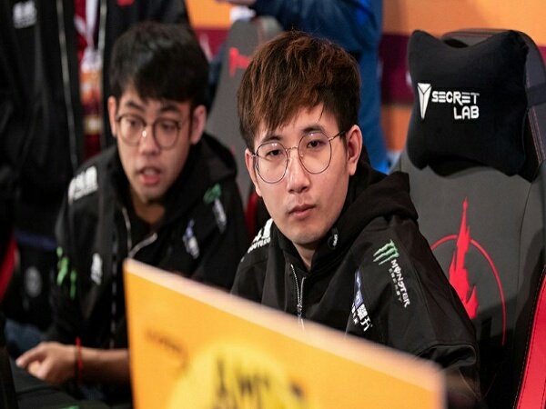 Tim Dota 2 4AM tumbang di laga debut
