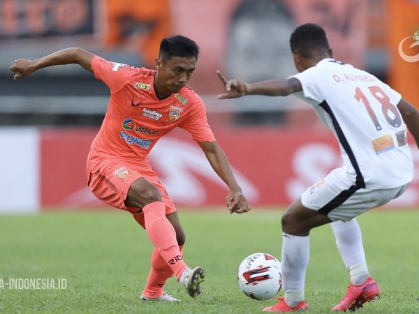Winger Borneo FC, Dedi Hartono