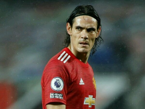 Manchester United ternyata tak ingin merekrut Cavani pada musim panas lalu