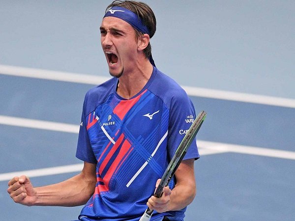 Lorenzo Sonego incar gelar kedua dalam kariernya di Vienna Open 2020 [image: getty images]