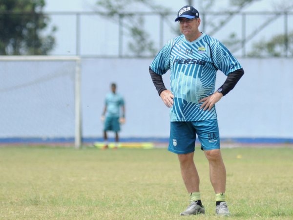 Pelatih Persib, Robert Rene Alberts