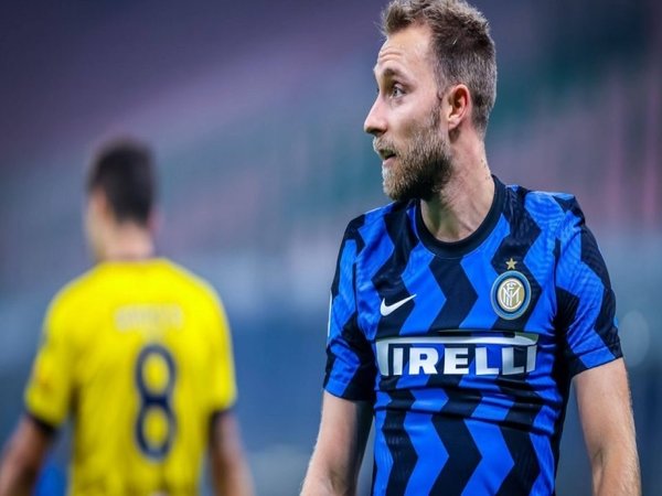 Christian Eriksen saat membela Inter Milan di kompetisi Serie A musim ini / via Getty Images