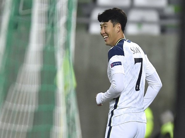 Tottenham mulai bahas kontrak baru Son