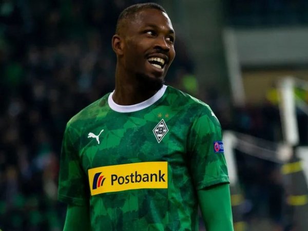 Lilian Thuram yakin putranya yaitu Marcus Thuram bisa menentukan sendiri masa depannya di dunia sepakbola / via Reuters